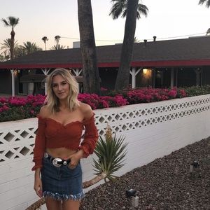 Off the shoulder top burnt orange S/M